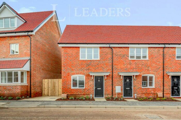 2 Bedroom End Of Terrace House To Rent In Illett Way, Faygate, RH12