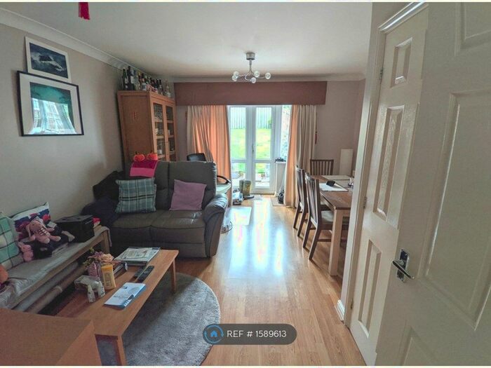 4 Bedroom Terraced House To Rent In Riverslea Road, Coventry, CV3