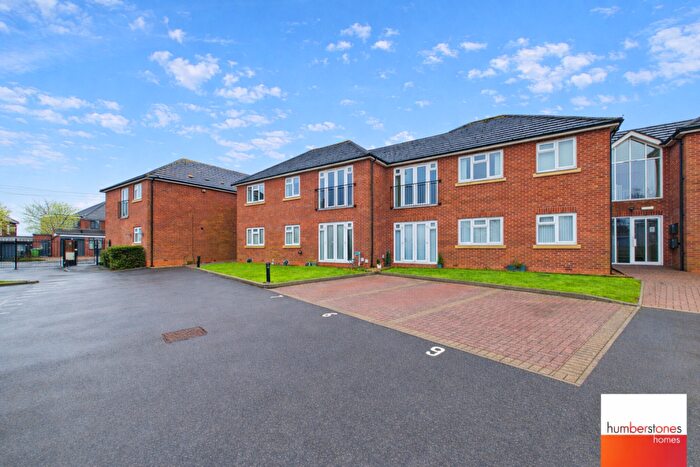 2 Bedroom Flat For Sale In Kings Court, Apsley Road, Oldbury, B68