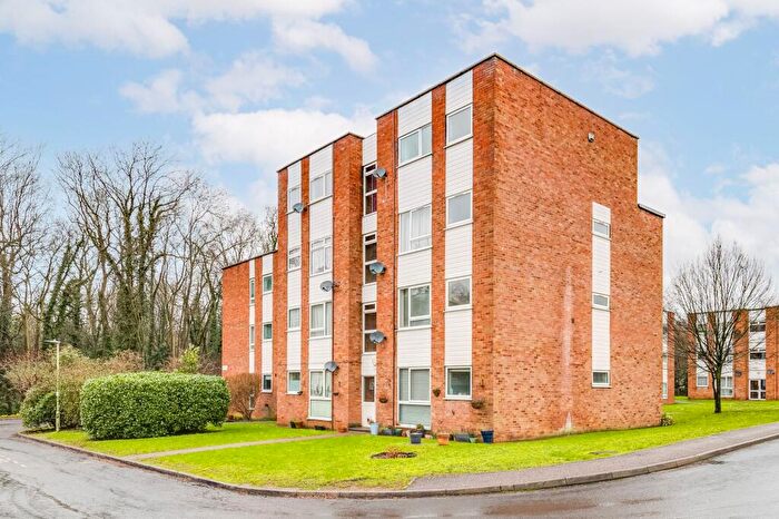 2 Bedroom Flat For Sale In Trapstyle Road, Ware, SG12