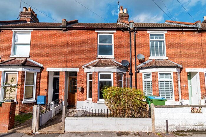 3 Bedroom Terraced House For Sale In Kingsley Road, Shirley, Southampton, SO15