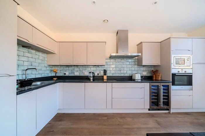 2 Bedroom Apartment To Rent In Cathedral House, Hamilton Street, CF11