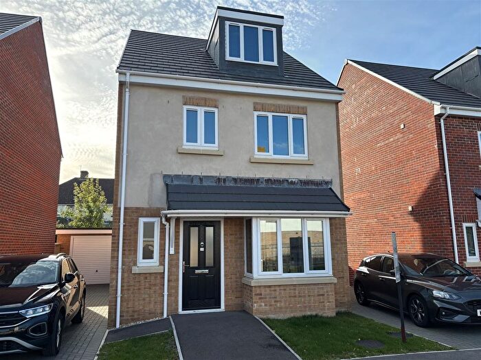 4 Bedroom Detached House To Rent In Celandine Close, Weymouth, DT4