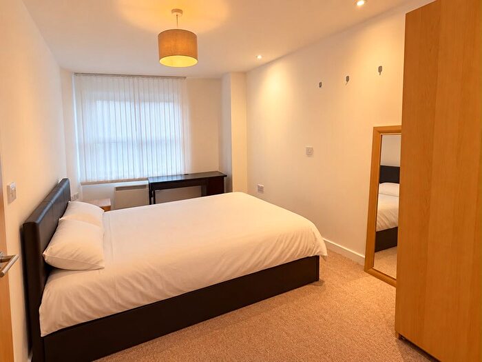 2 Bedroom Flat To Rent In Apartment, Montana House, Princess Street, Manchester, M1