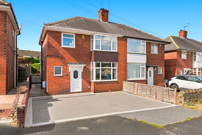 3 Bedroom Semi-Detached House For Sale In Newbold Back Lane, Chesterfield, S40