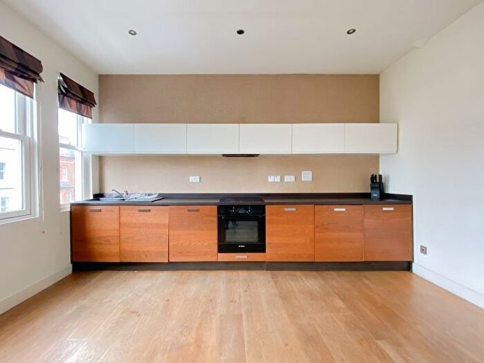 1 Bedroom Flat To Rent In Dancer Road, Fulham, London, SW6