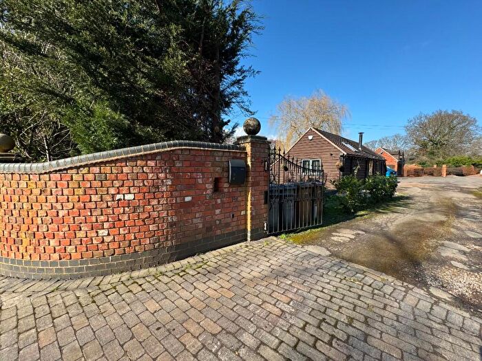 1 Bedroom Barn Conversion To Rent In Kineton Lane, B94