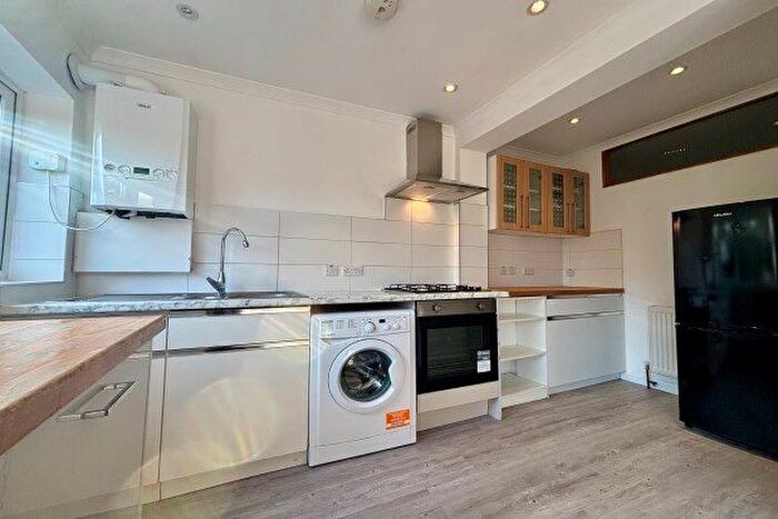 4 Bedroom Property To Rent In Eden Park Avenue, Beckenham, BR3