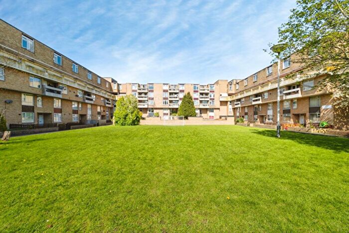 1 Bedroom Flat For Sale In Waterloo Court, Washington, Tyne And Wear, NE37