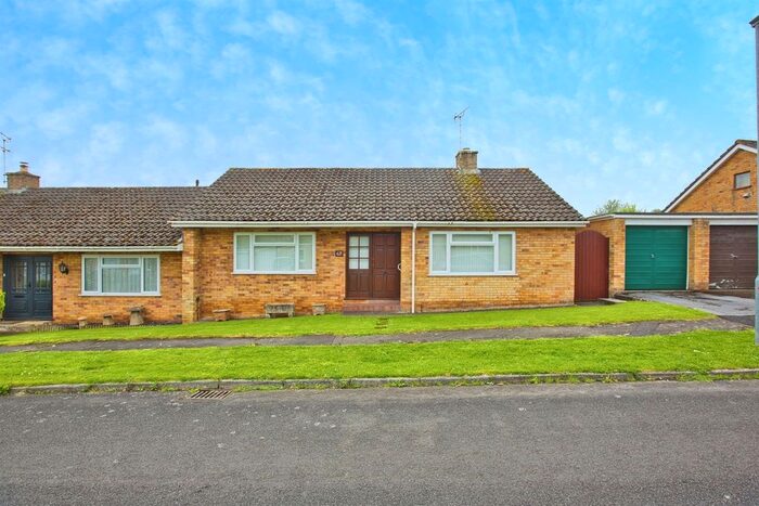 2 Bedroom Semi-Detached Bungalow For Sale In Higher Beadon, Merriott, TA16