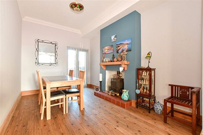 5 Bedroom Terraced House For Sale In Melville Street, Sandown, Isle Of Wight, PO36