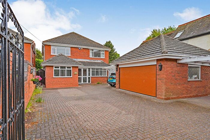 5 Bedroom Detached House For Sale In Birmingham Road, Shenstone Wood End, Lichfield, WS14
