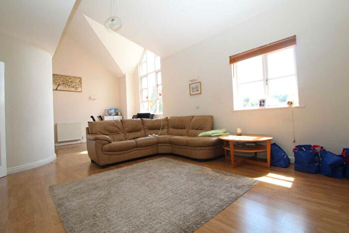 3 Bedroom Apartment To Rent In Stephenson Wharf, Hemel Hempstead, Hertfordshire, HP3
