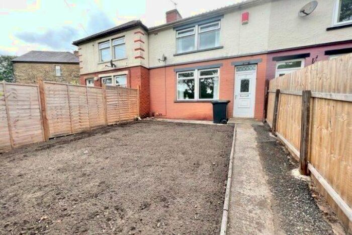 2 Bedroom Property To Rent In Albert Drive, Halifax, HX2