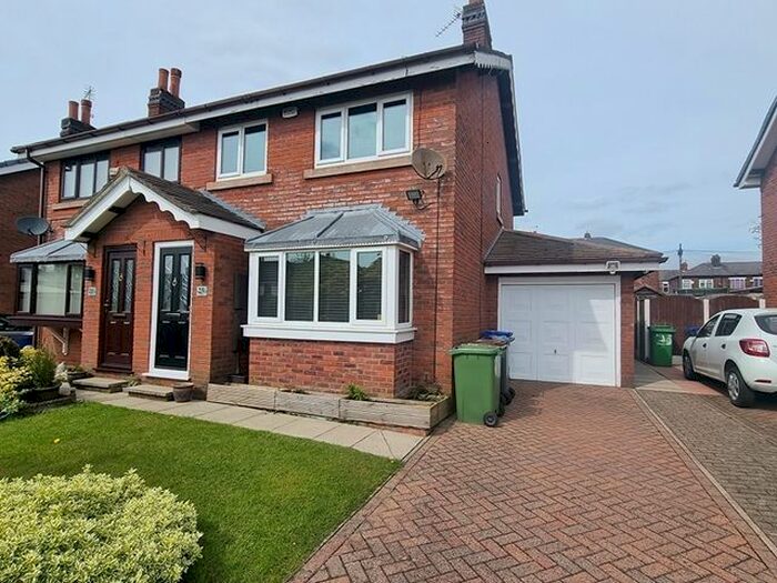 3 Bedroom Semi-Detached House To Rent In Marleyer Close, New Moston, Manchester, Greater Manchester, M40