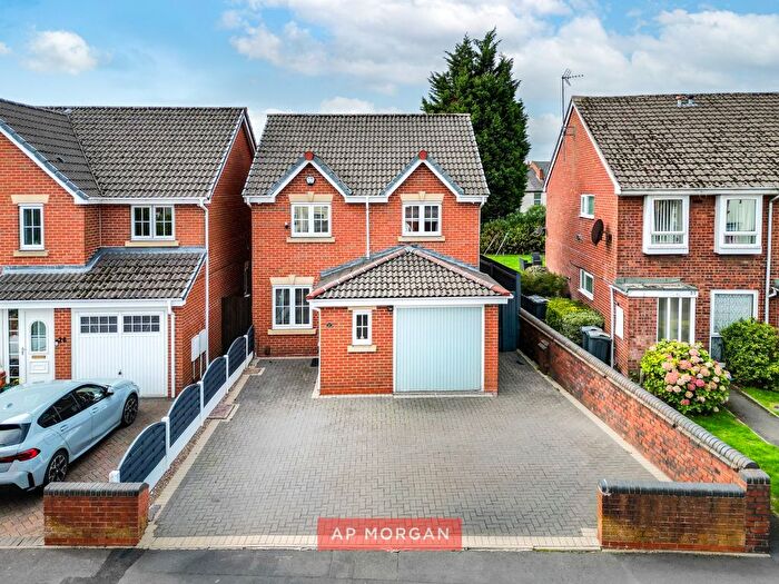 3 Bedroom Detached House For Sale In Alwin Road, Rowley Regis, West Midlands, B65