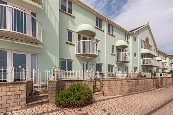 4 Bedroom Town House For Sale In Marine Walk, Marina, Swansea, SA1