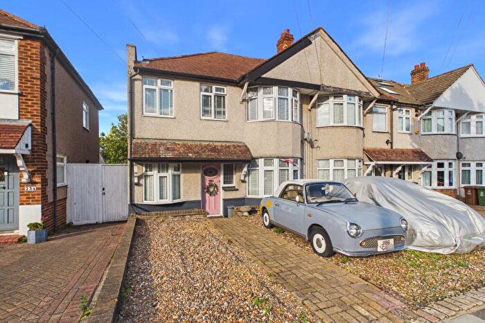 5 Bedroom End Of Terrace House For Sale In Sutherland Avenue, Welling, DA16