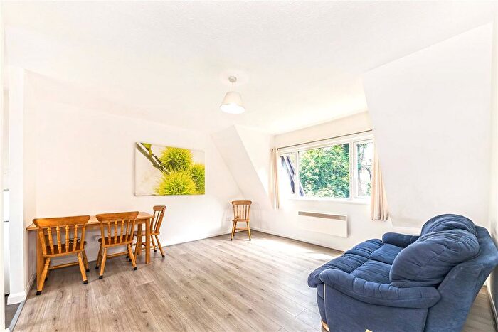 1 Bedroom Flat To Rent In Abbeyfields Close, London, NW10