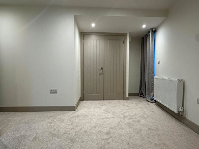 1 Bedroom Flat To Rent In Soundwell Road, Bristol, BS16