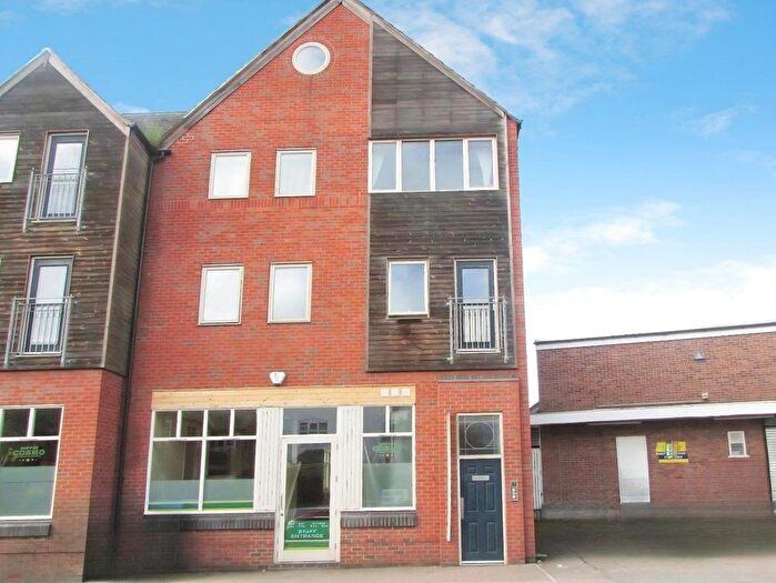 2 Bedroom Flat For Sale In Sycamore Street, Blaby, Leicester, LE8