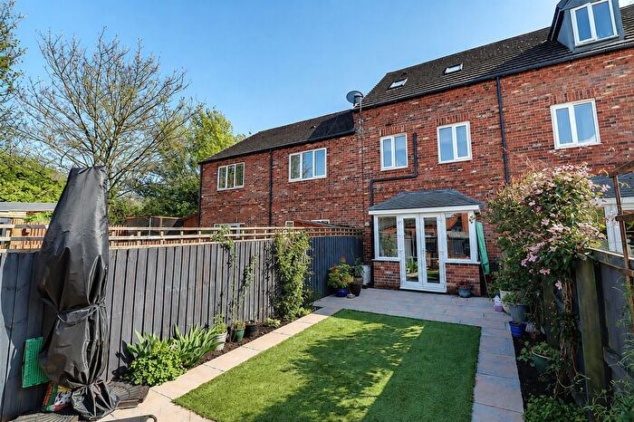 3 Bedroom Property For Sale In Redbourne Mere, Kirton Lindsey, DN21