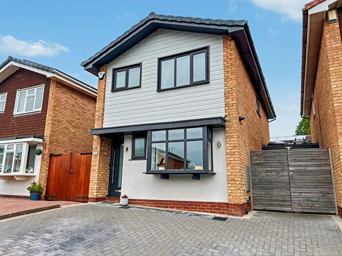 4 Bedroom Detached House For Sale In Fieldside, Stafford, ST17