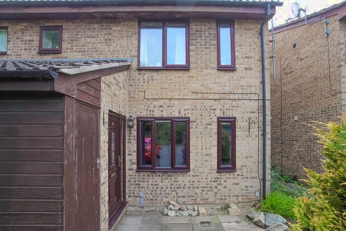 Studio To Rent In Clarendon Close, Abingdon, OX14