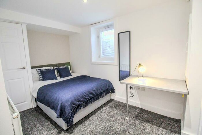 1 Bedroom End Of Terrace House To Rent In Room In Shared House, Melville Place, LS6