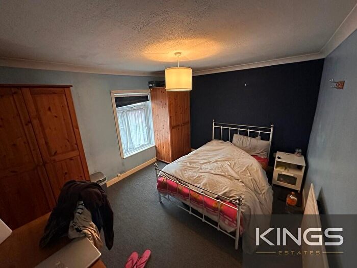 3 Bedroom Terraced House To Rent In Earls Road, SO14