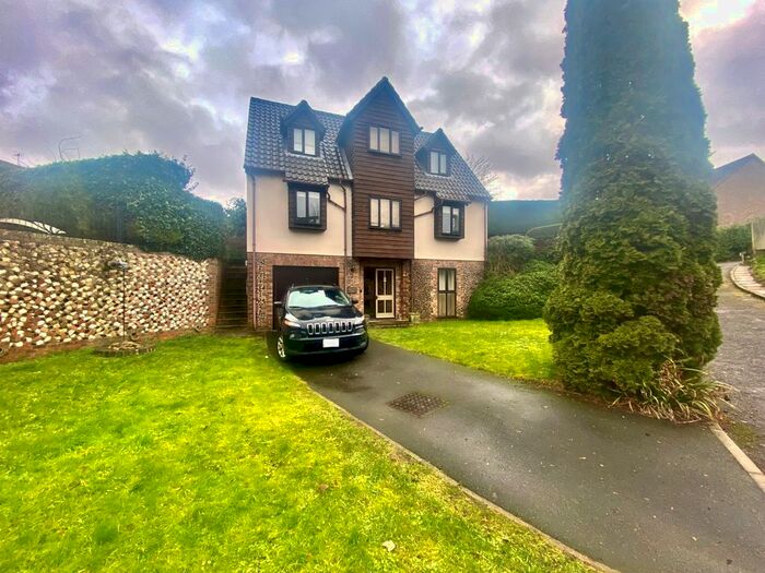 4 Bedroom Property To Rent In Windmill Close, Thetford, IP24