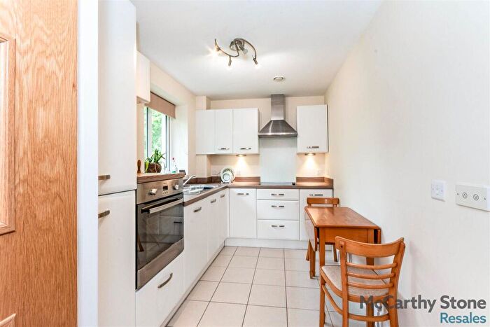 1 Bedroom Apartment For Sale In Wardington Court, Welford Road, Northampton, NN2