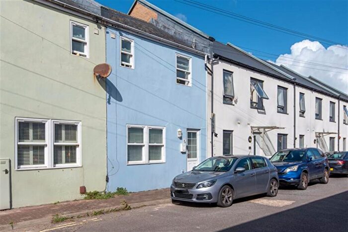 2 Bedroom House For Sale In Heene Place, Worthing, BN11