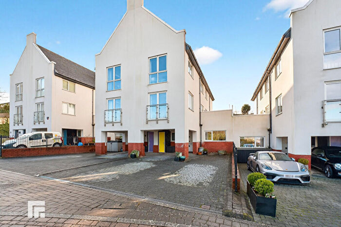 4 Bedroom Terraced House For Sale In Trem Y Bae, Penarth, CF64