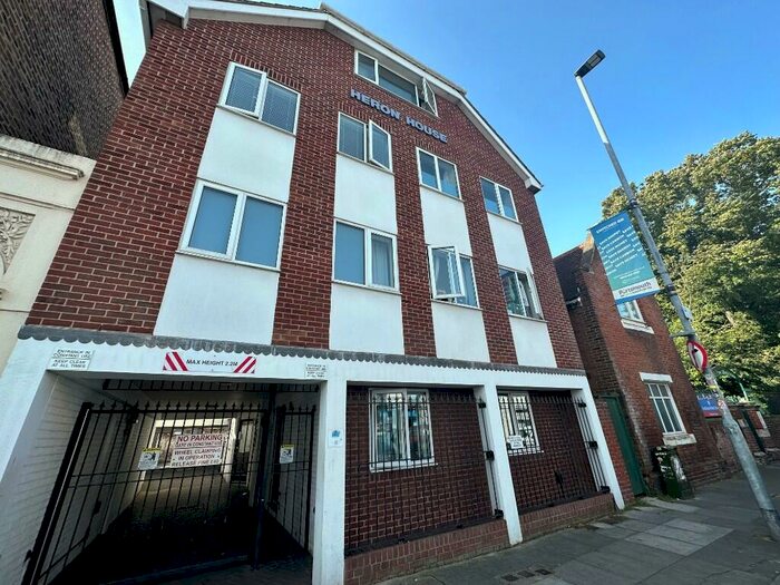 1 Bedroom Flat To Rent In Albert Road, Southsea, Hampshire, PO5