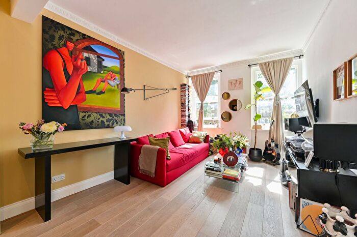 1 Bedroom Flat For Sale In Kennington Park Road, Kennington, London, SE11