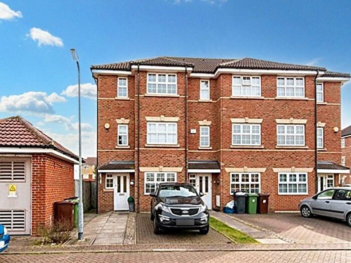 3 Bedroom End Of Terrace House To Rent In Armstrong Close, Borehamwood, WD6