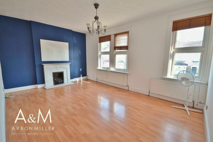 2 Bedroom Maisonette To Rent In Thorold Road, Ilford, IG1