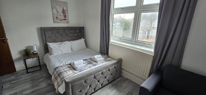 Studio To Rent In Aldborough Road South, Ilford, Essex, IG3