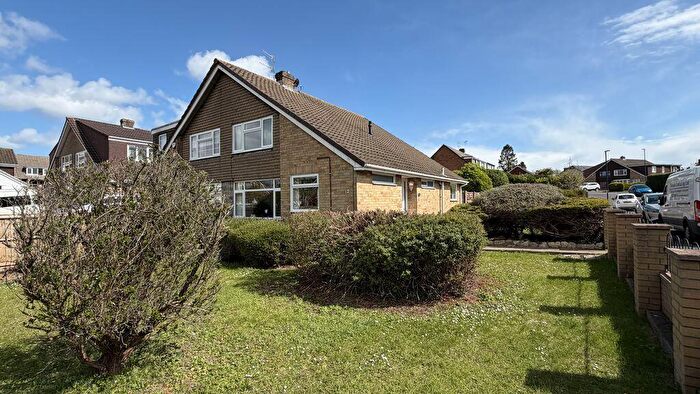 3 Bedroom Semi Detached House For Sale In Edgewood Close, Whitchurch Park, Bristol, BS14