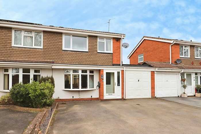 3 Bedroom Semi Detached House For Sale In Harald Close, Perton, Wolverhampton, WV6