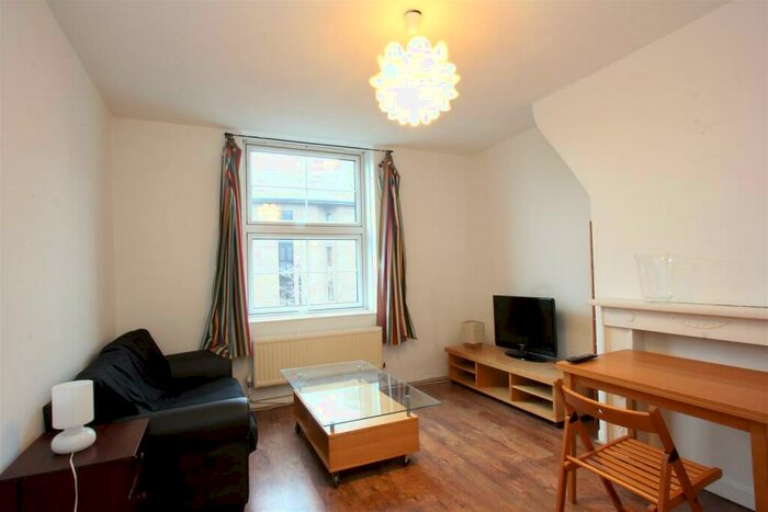 1 Bedroom Flat To Rent In Matilda House, St. Katharines Way, Wapping, E1W