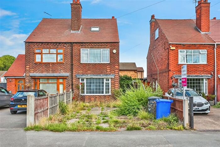 3 Bedroom Semi-Detached House For Sale In Heanor Road, Ilkeston, DE7