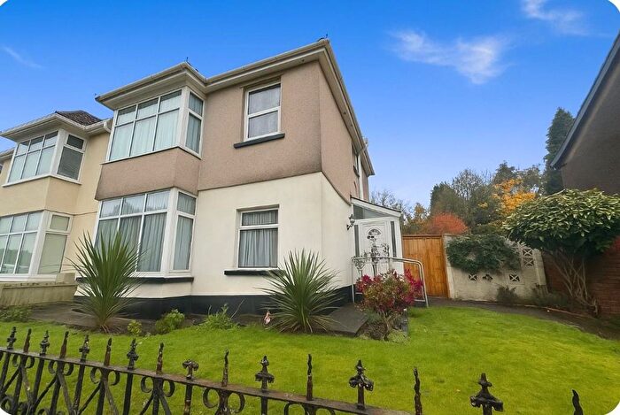 3 Bedroom Semi Detached House For Sale In Blackwood Road, Pontllanfraith, NP12