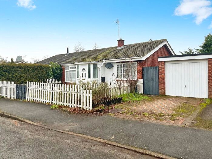3 Bedroom Semi Detached Bungalow For Sale In Castle Close, Weeting, IP27