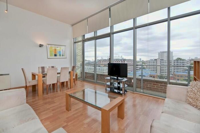 2 Bedroom Flat To Rent In , City Road, Old Street, EC1V
