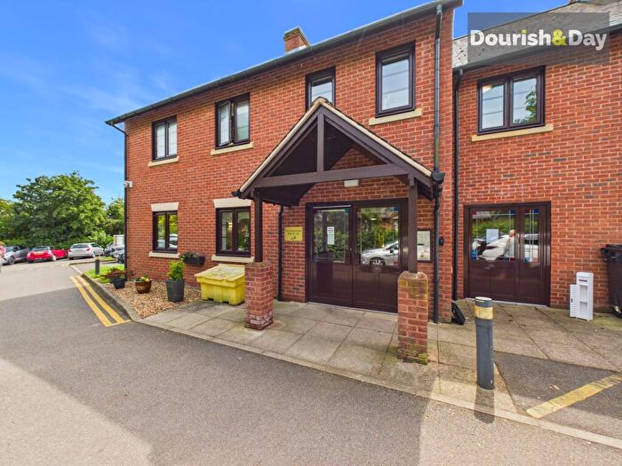 2 Bedroom Flat For Sale In School Road, Wheaton Aston, ST19