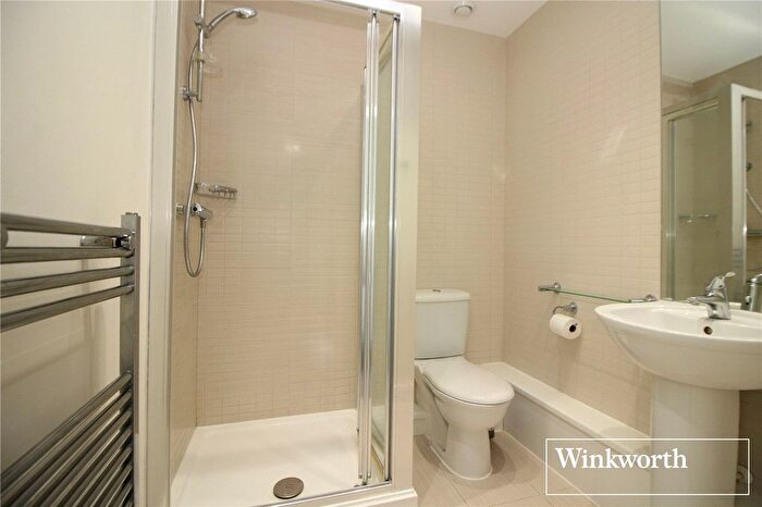 2 Bedroom Flat For Sale In Grade Close, Elstree, Borehamwood, Hertfordshire, WD6