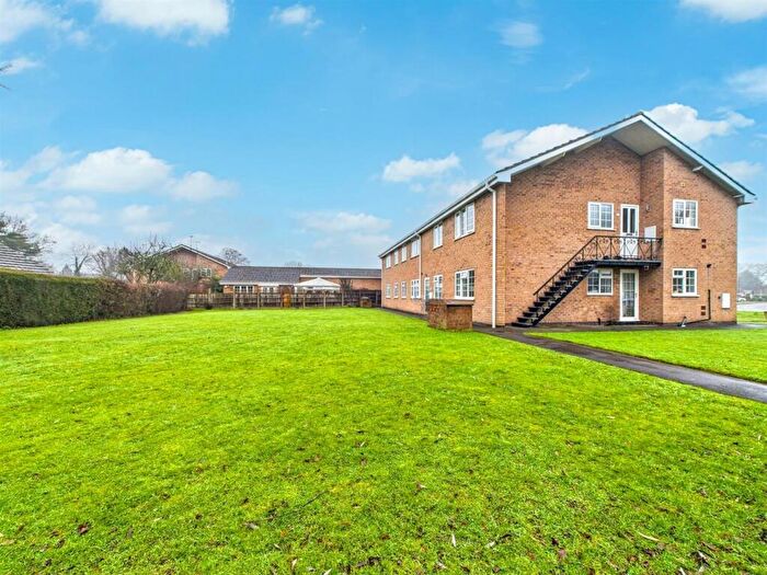 2 Bedroom Apartment To Rent In Lodge Close, Duffield, Belper, DE56