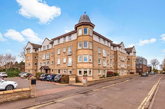 1 Bedroom Flat For Sale In Wellside Place, Wellside Court, FK1
